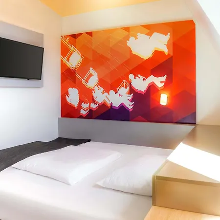 B&B Hotel Stuttgart-Bad Cannstatt-3