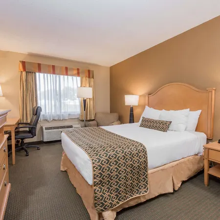Baymont By Wyndham Lancaster-3