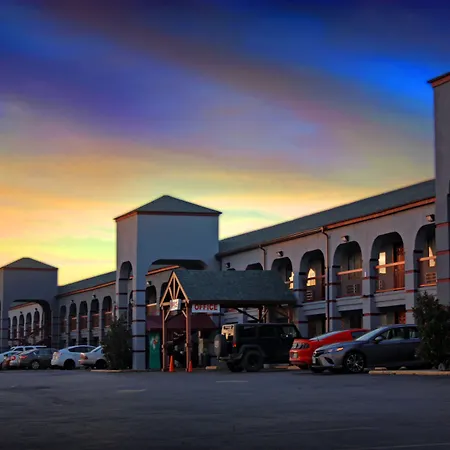 Americas Best Value Inn San Antonio - At&T Center/Fort Sam Houston-3