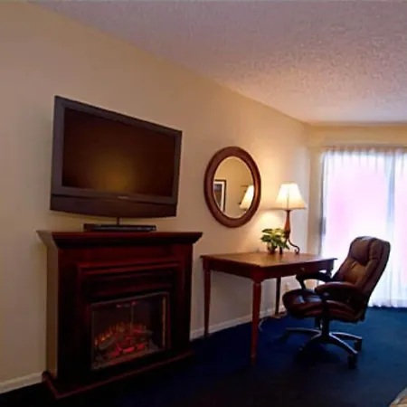 Weathervane Terrace Inn And Suites-3