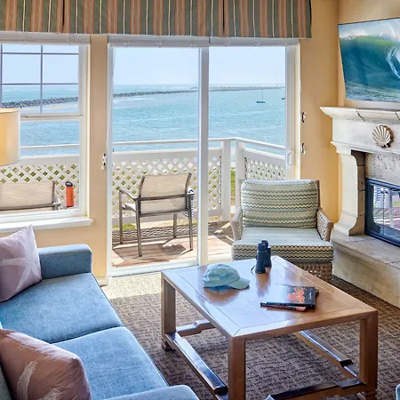 Beach House Half Moon Bay-3