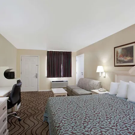 Days Inn By Wyndham Kerrville-2