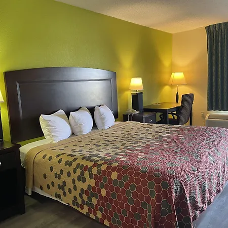 Econo Lodge Inn & Suites Sweetwater I-20-3