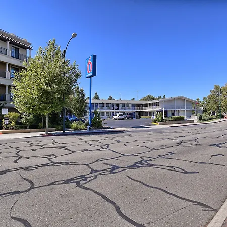 Super 8 By Wyndham Walnut Creek-2