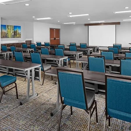 Hampton Inn Phoenix - Biltmore-2