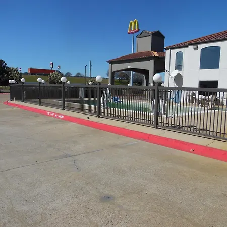 Motel 6-Ennis, Tx-2
