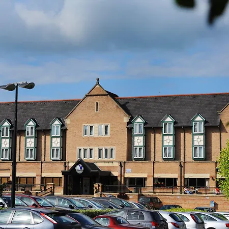 Village Hotel Leeds North-2