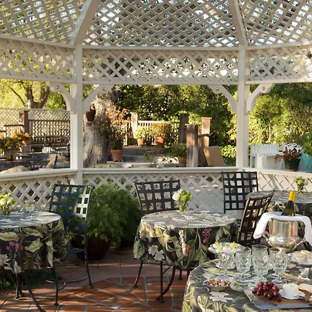 Cheshire Cat Inn & Cottages-3
