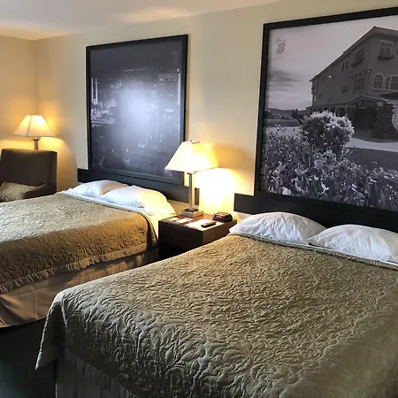 Super 8 By Wyndham Spokane Valley-3