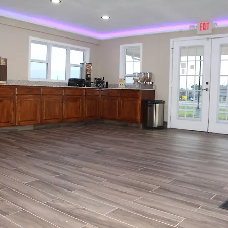 Westbridge Inn & Suites-2