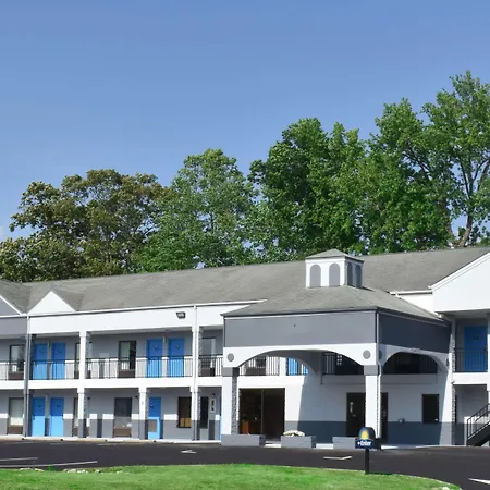 Days Inn By Wyndham Reidsville-2
