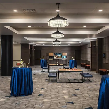 Renaissance Toledo Downtown Hotel-3