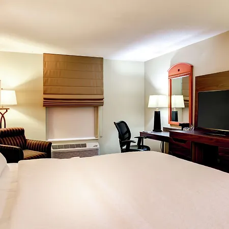 Hampton Inn St. Joseph-2