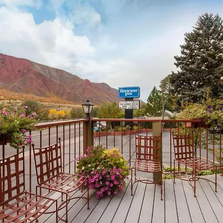 Rodeway Inn-3