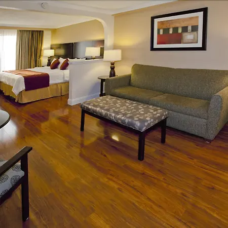 Best Western Plus Ambassador Suites-3