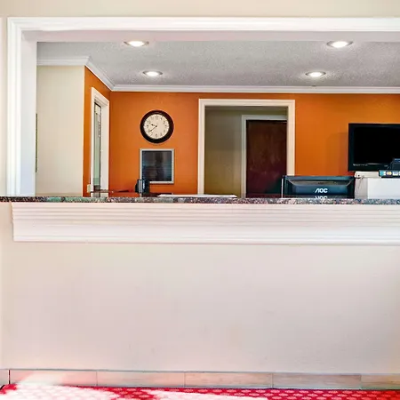 Knights Inn Detroit Area Sterling Heights-2