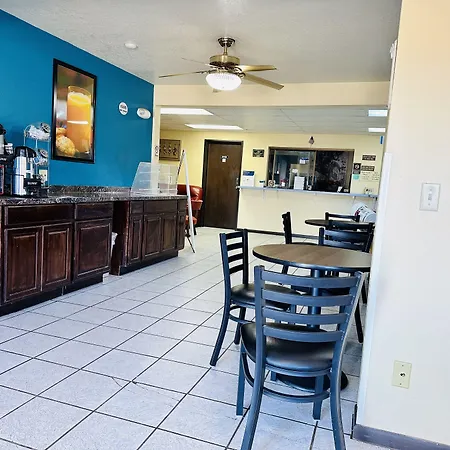 Rodeway Inn Winslow I-40-3