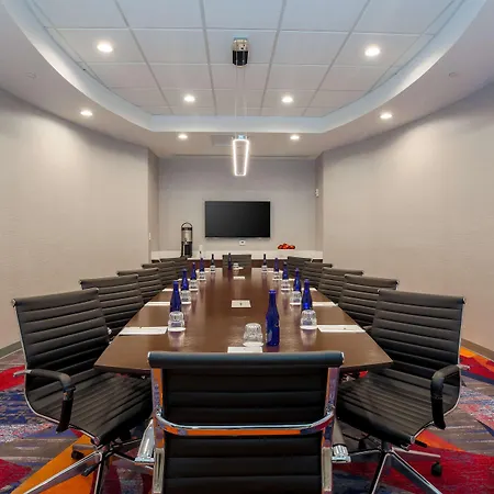 Doubletree By Hilton Atlanta Airport-3