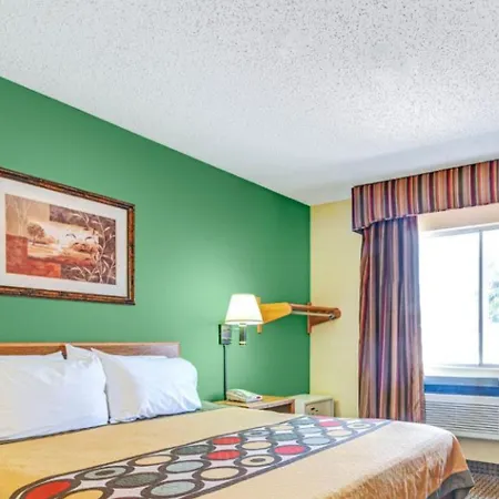 Super 8 By Wyndham Mckinney/Plano Area-3