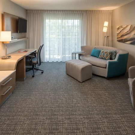 Courtyard By Marriott Portland North-2