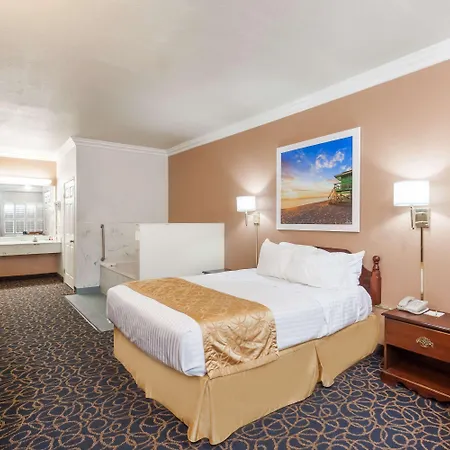 Days Inn & Suites By Wyndham South Gate-2