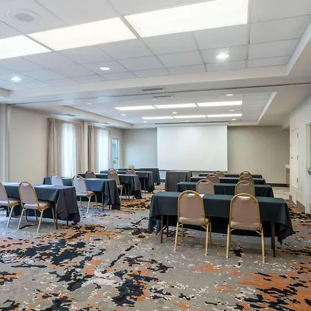 Hilton Garden Inn Louisville East-3