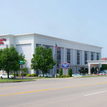 Hampton Inn Springfield-2