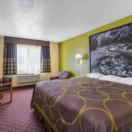 Super 8 By Wyndham Fountain-2