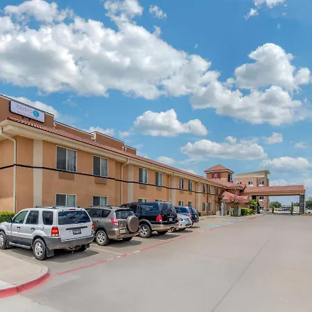 Clarion Inn & Suites Dfw North-3