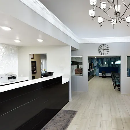 Days Inn By Wyndham Springville-2