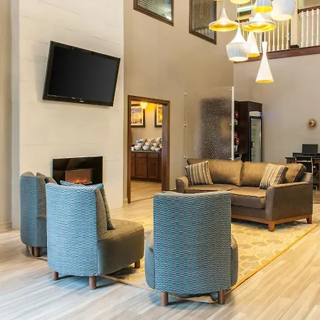 Comfort Suites Vincennes-2