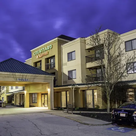 Courtyard By Marriott Cleveland Willoughby-3