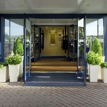 Holiday Inn Express Peterborough By Ihg-3