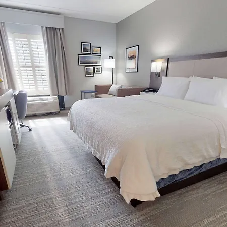Hampton Inn St. Simons Island-3