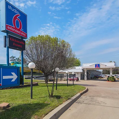 Studio 6-Tyler, Tx-2