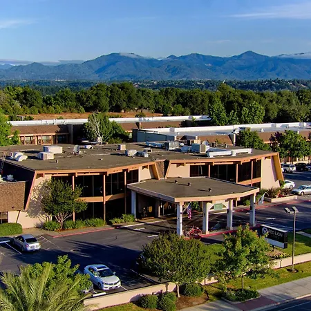 Red Lion Hotel Redding-3