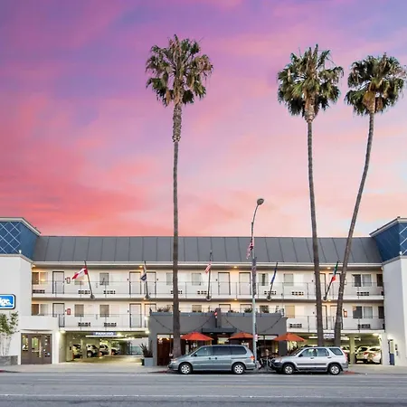 Travelodge By Wyndham Culver City-2