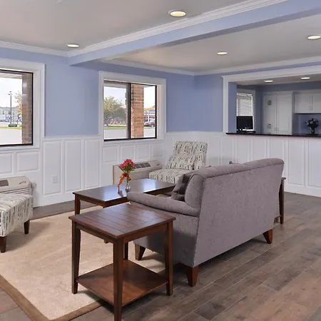 Americas Best Value Inn & Suites-Birch Run-3