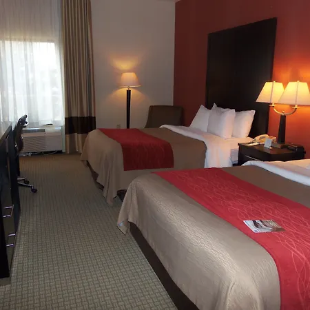 Comfort Inn & Suites York North-2