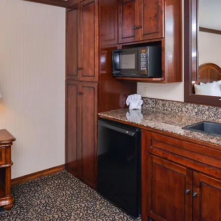 Best Western Edgewater Resort-3