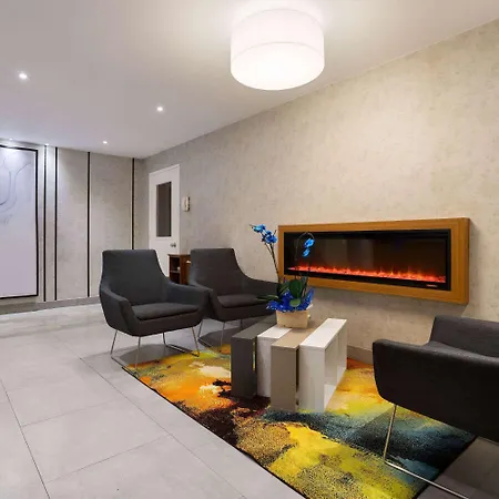 Ramada By Wyndham Bronx-3