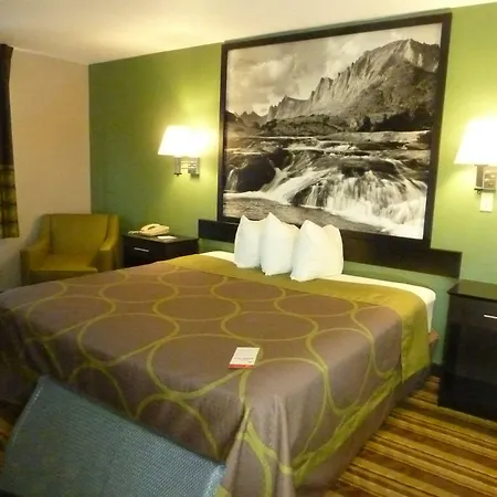 Super 8 By Wyndham Rock Springs-3