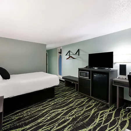 Baymont Inn & Suites By Wyndham-2