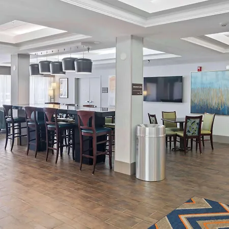 Hampton Inn Atlanta-Woodstock-3
