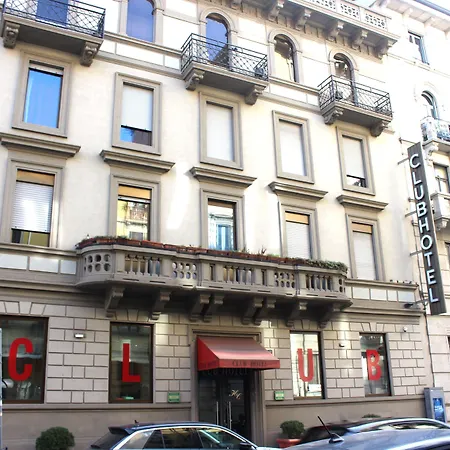 Club Hotel-2
