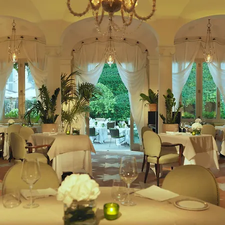 Rocco Forte Hotel De Russie-3