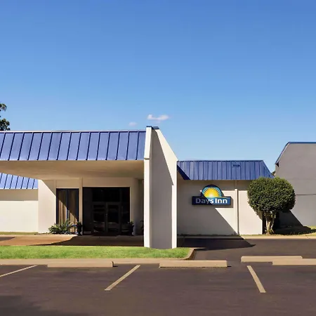 Days Inn By Wyndham Mccomb Ms-2