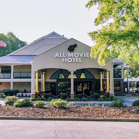 Days Inn & Suites By Wyndham Peachtree City-3