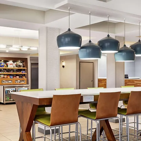 Hampton Inn Paris-2