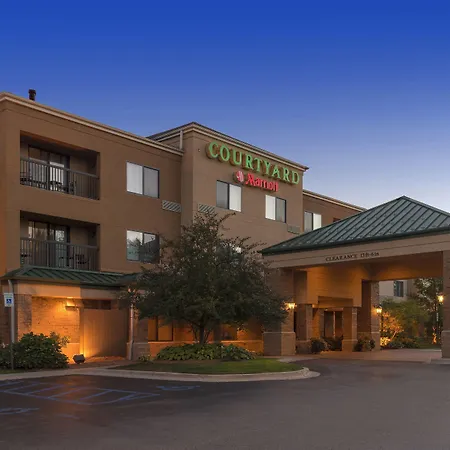 Courtyard By Marriott Traverse City-2